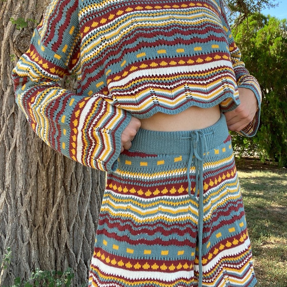 Striped Crochet Sweater & Sweater Shorts 2 Piece Set - Picture 5 of 5